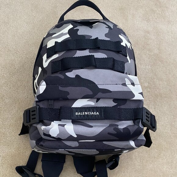 Authentic BALENCIAGA 6440312 Camouflage Army Backpack/Shoulder Bag T tayway777 - Picture 1 of 8